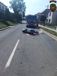 Dopravní nehoda střet osobního vozidla s motorkou