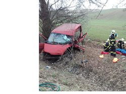 U vážné nehody na Mělnicku zasahovala i letecká záchranná služba