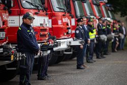 Předání zásahové techniky jednotkám sborů dobrovolných hasičů