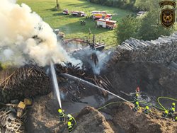 Požár uskladněného dřeva a štěpek