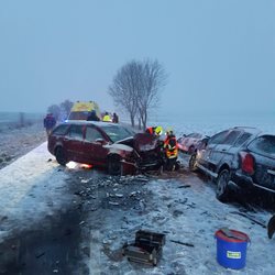 Dopravní nehoda čtyř osobních aut u Jimlína