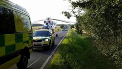 U všech dopravních nehod  v Karlovarském kraji od pátku zasahovali hasiči spolu s vrtulníkem.  